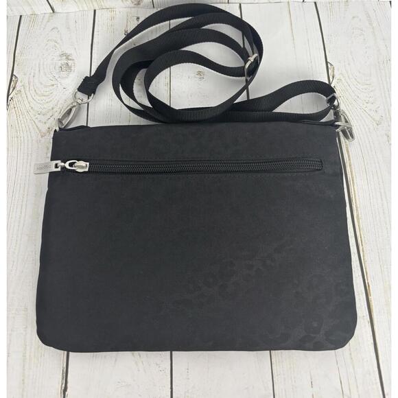 BAGGALLINI Flip Zip Essentials Crossbody Black Leopard - Picture 2 of 7